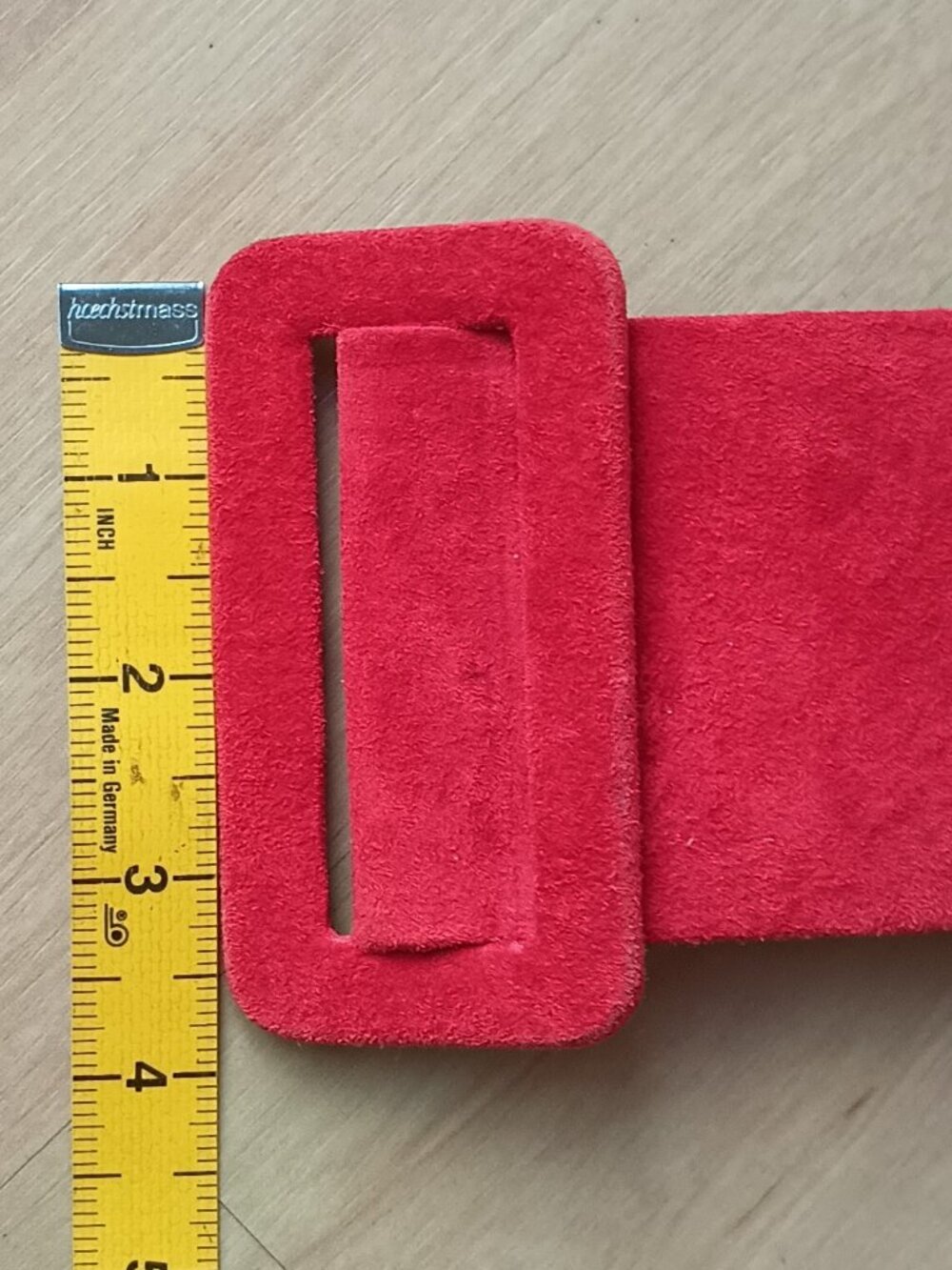 Red is IN - Extra Wide Belt - Picture 4 of 7